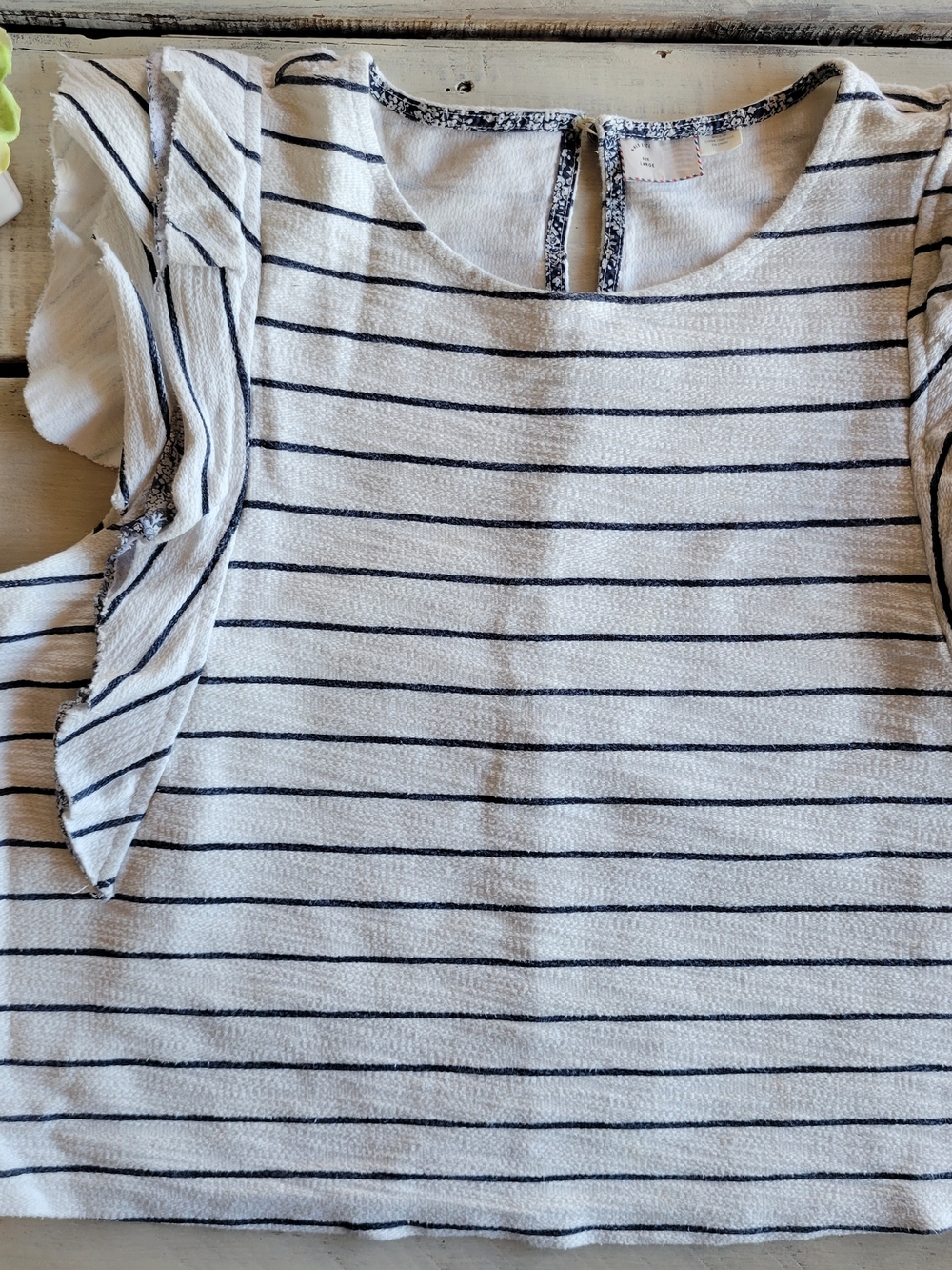 Anthroplogie 9-H15 Stcl Women’s White Navy Striped Ruffle Sleeve Blouse Sz Large